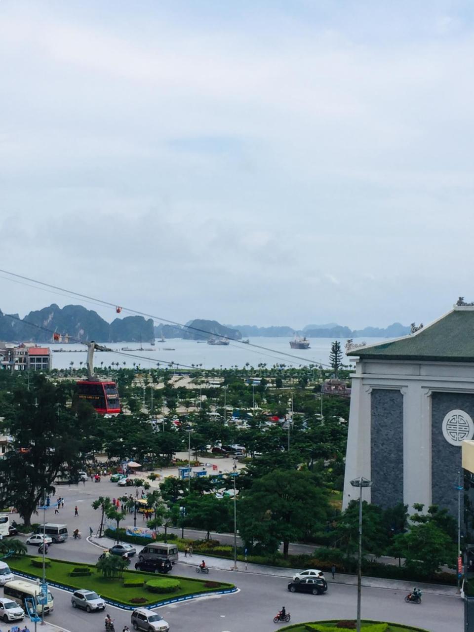 Ivy Hotel Ha Long Exteriér fotografie